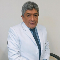 Foto de Dr. Miguel León Estrella