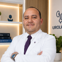Foto de Dr. Julio Alfaro
