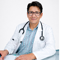 Foto de Dr Gustavo Limachi Miranda